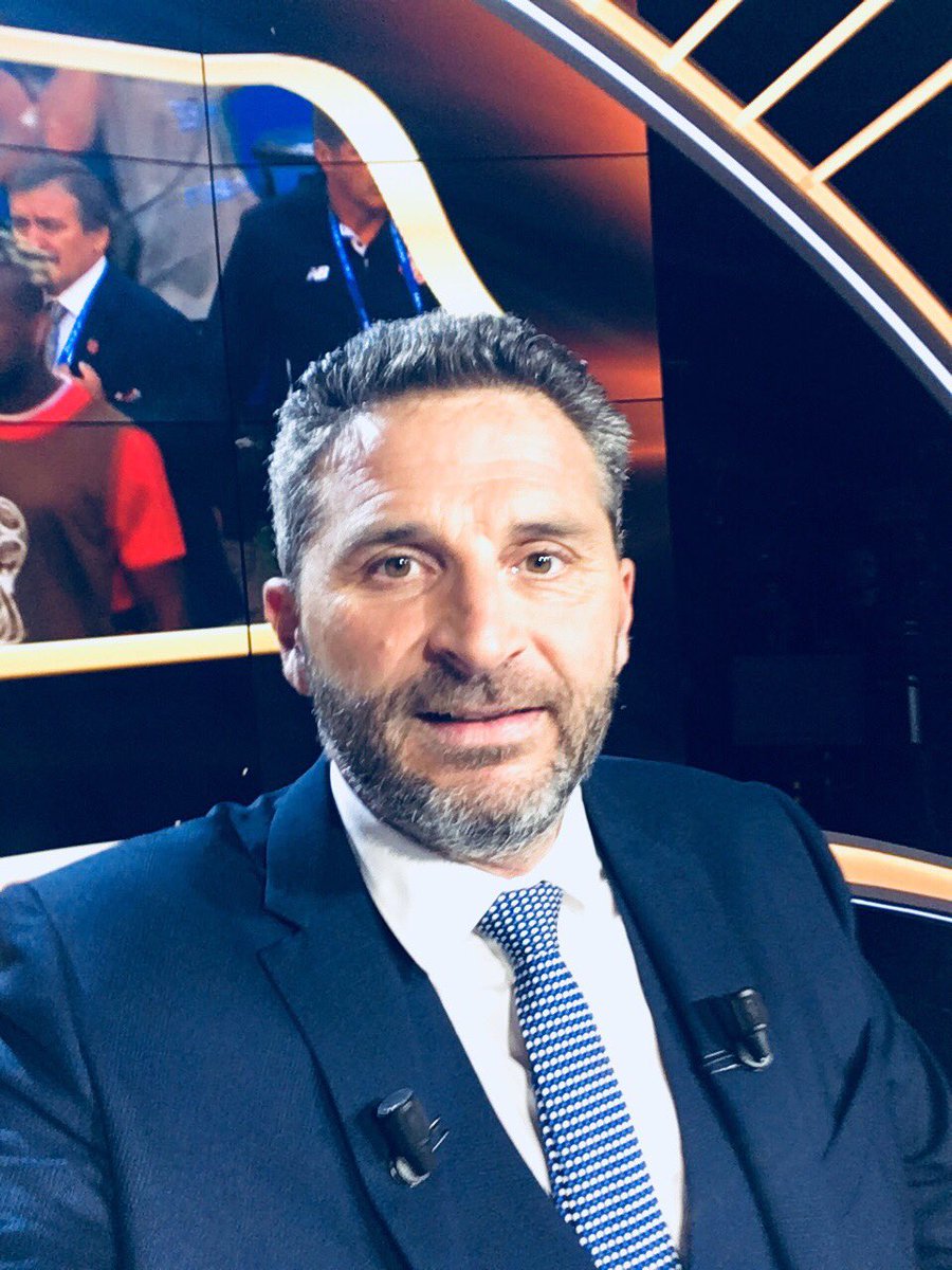 pguillou42's tweet photo. Malgré la défaite (méritée) de la Mannschaft je me suis régalé ! Tschüss @SmaBouabdellah @DBenarousse #jcsbattier #eliebaup @beinsports_FR https://t.co/dBgSfSQSIR