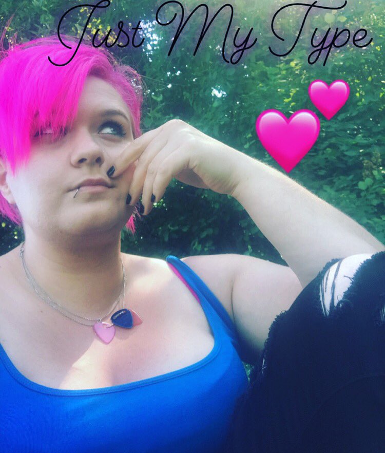 CrazyPinkLady's tweet photo. So, #myboys @thevamps have a #newsingle #outnow : #justmytype is such a #bop and a #tune also! Go buy it, stream it, love it and share it!
#tunesquad #promoting #lovetheirmusic #britpop #musiclover #worldtraveller #takemeaway #nickyt #oslo
@TheVampsJames @TheVampsband https://t.co/twJ7wSBtJP