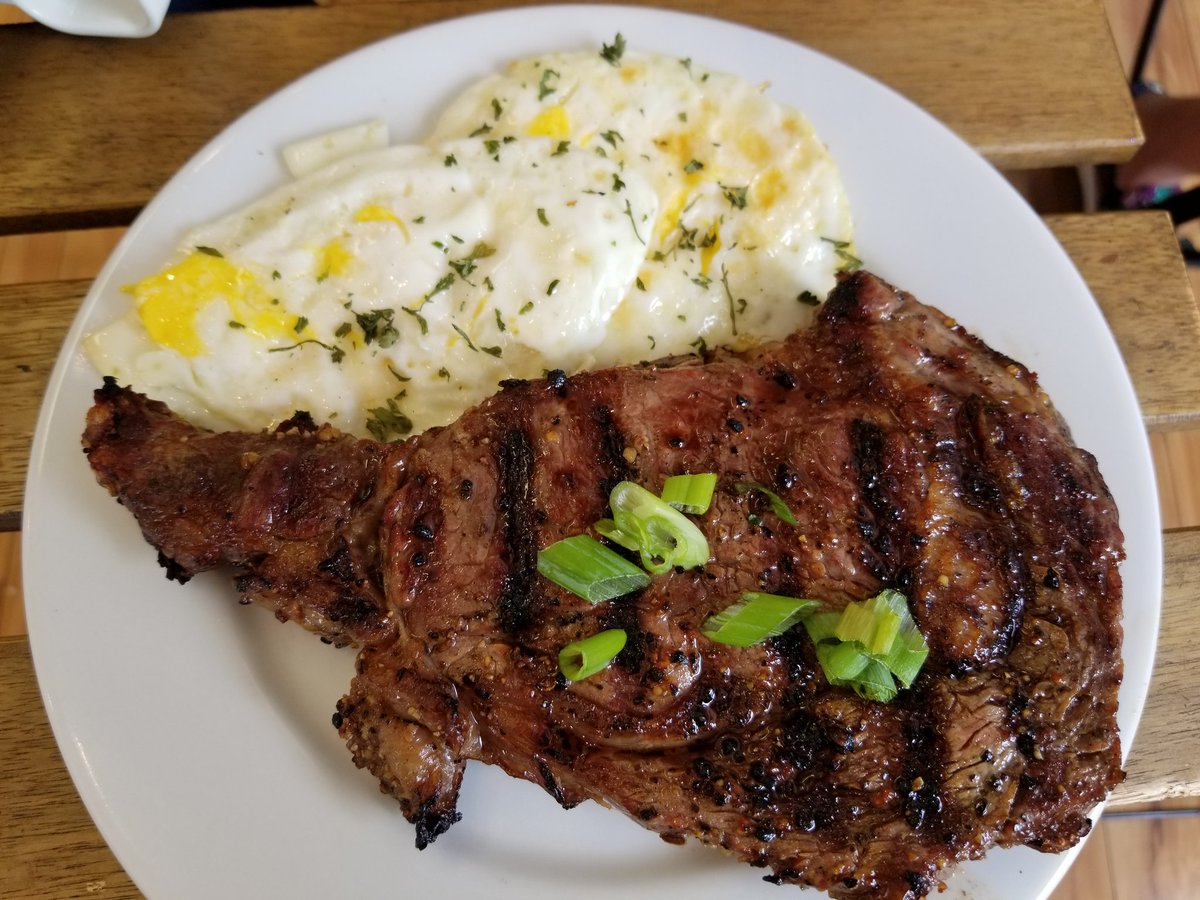 AntawanHolmes's tweet image. The Steak &amp;amp; Eggs, Shrimp &amp;amp; Grits w/ Andouille Sausage + Red Gravy, &amp;amp; Sweet Potatoe Pancakes are all delicious! #Ward7 @SmallBizDC @W7BZP @DMPEDDC @OPinDC @DCDISB @DCDHCD @dcchamber @MinnesotaAveNE @ANC7C