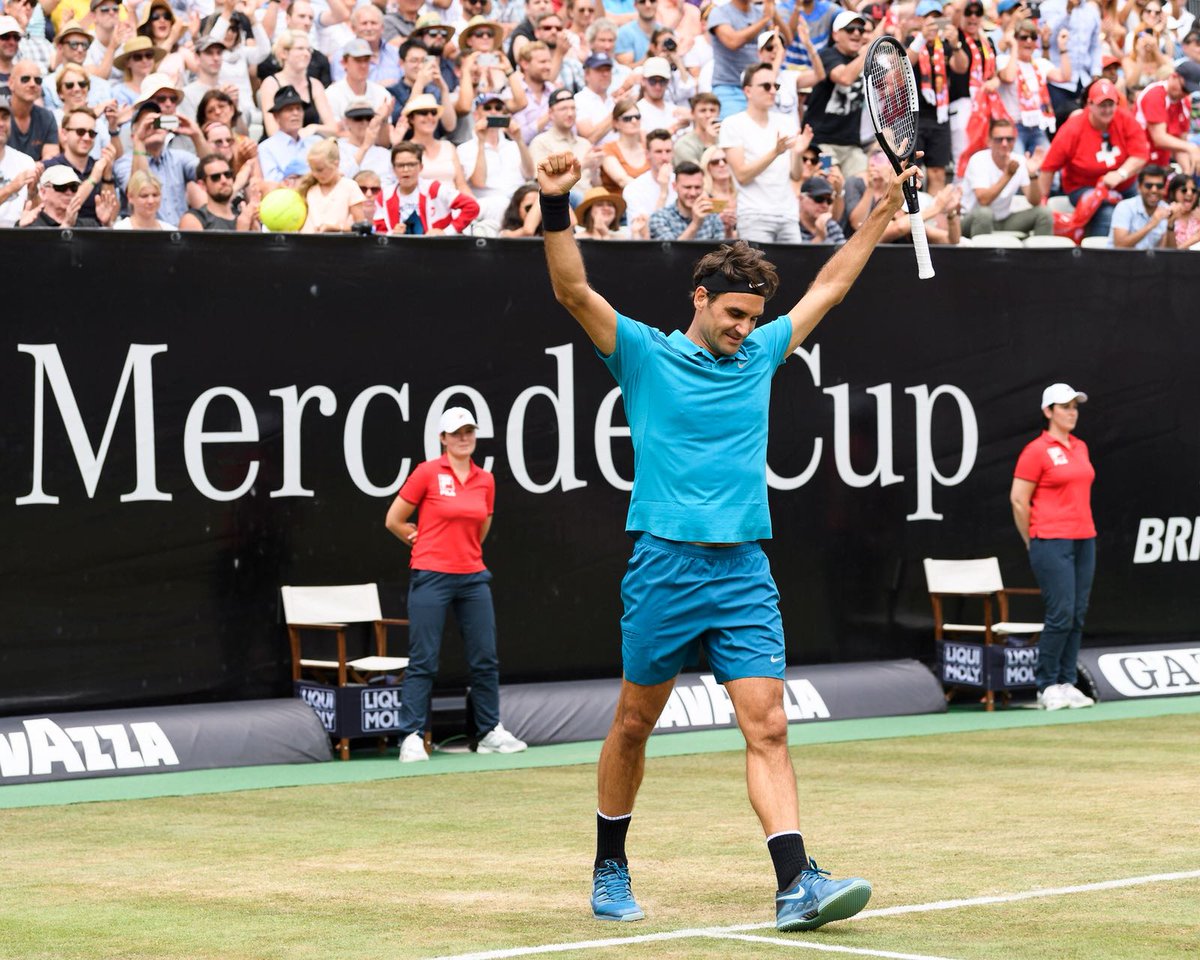 rogerfederer's tweet photo. So happy! 
Thank you Stuttgart ❤️ https://t.co/zdL3AcRK99