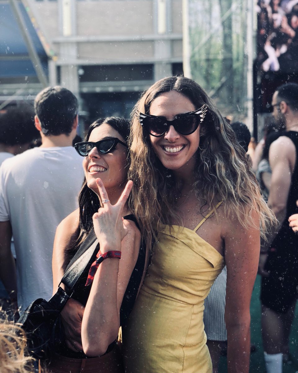 MadridFashion's tweet photo. Así acaba el @SonarFestival de la mano de @thunderbitch_es Lo hemos pasado genial! #bethunder #thunderbitch ❤️🍸 https://t.co/dYxVowFbGL