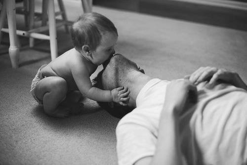 Bathorium's tweet photo. This Father's Day it's time to #bringbackthebath and let your Dad relax! Pick his favourite @livebathorium product and pour him a glass...or 2😉🛁 https://t.co/EvjXn43tVq