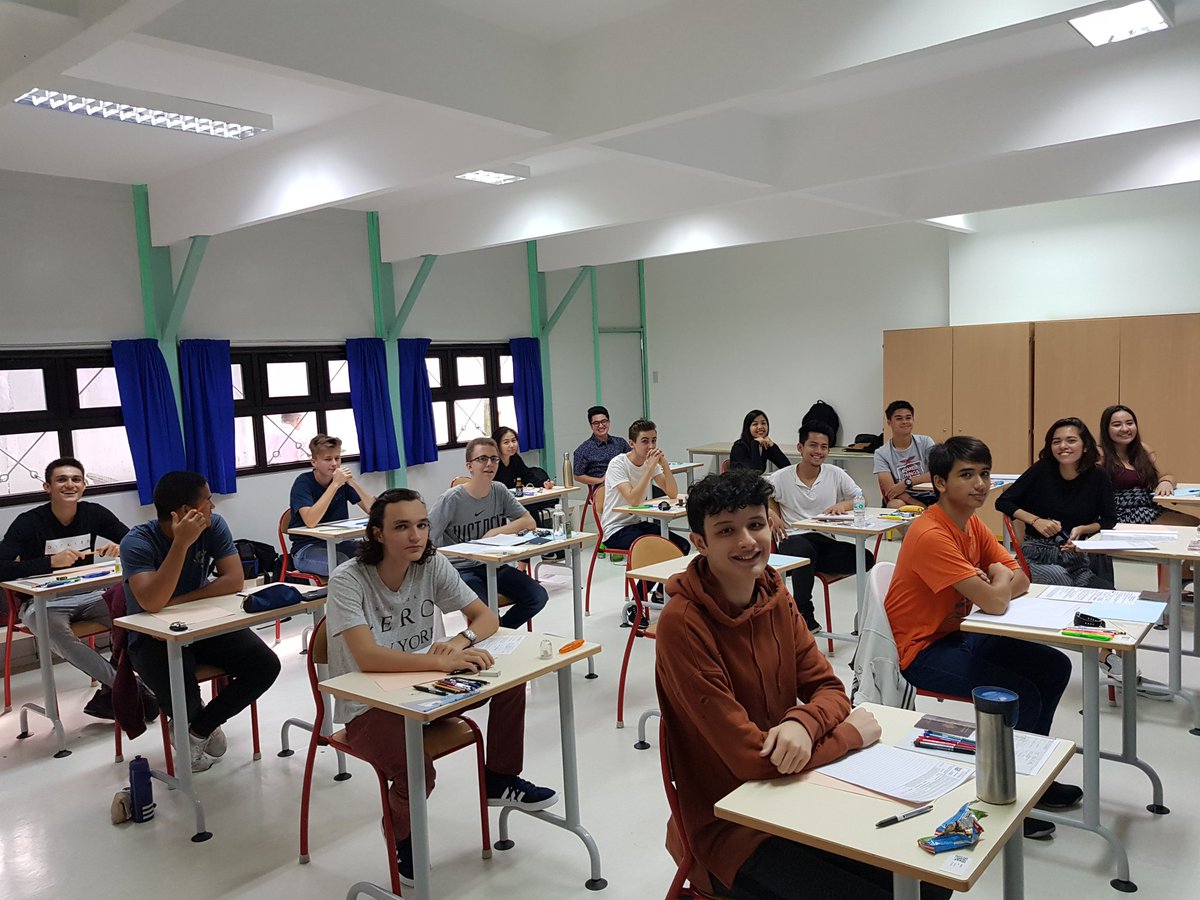 LFManille tweet media