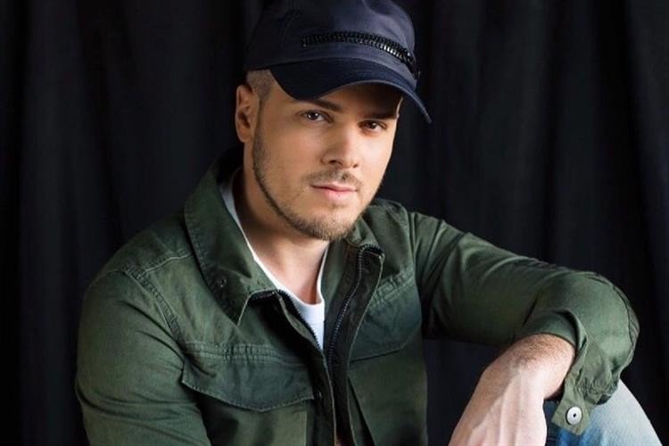 ″Vou ser sempre um pai galinha″, diz Mickael Carreira crwd.fr/2wg9uvc