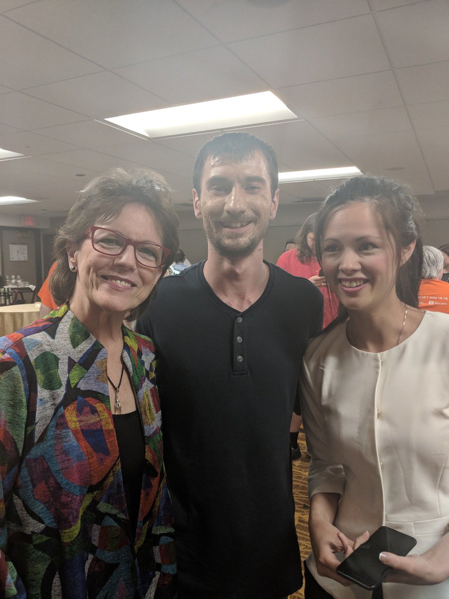 alex_v_bush's tweet image. #SwiftFest