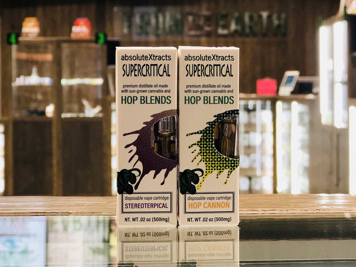 Happy Fathers Day to all the dads out there!! Come by or bring your dad by <a href="/fromtheearth/">Alex</a>.oc today! Does your dad love beer? How about these vape cartridges that <a href="/absolutextracts/">AbsoluteXtracts</a> &amp; <a href="/lagunitasbeer/">LAGUNITAS BREWING CO</a> teamed up to make!! 🍻🍻🍻 #HappyFathersDay #absolute #lagunitas #hops #beer #vape