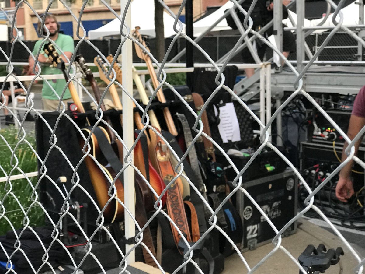 JeffFrank's tweet image. Some pics of @FamAndPals @tasterandolph #TasteRandolph