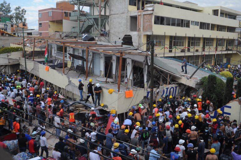 DebRyanShow's tweet photo. En los pedos/ En las pedas. 🇲🇽♥️ https://t.co/BHaoJbEbsZ