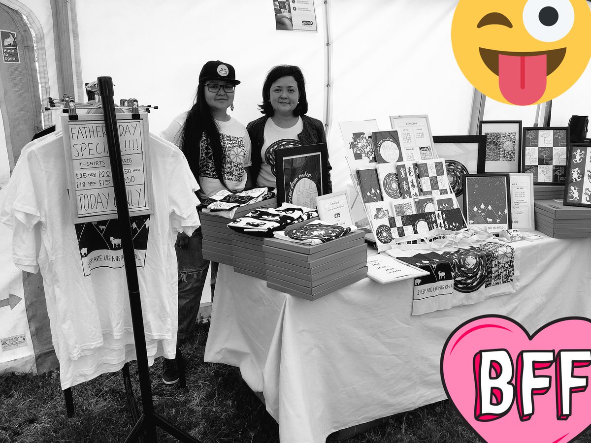 GraphyX_Design's tweet photo. So we’ve been at @FoxtonLocksFest this weekend and the peeps were a great laugh! Thank you all :) https://t.co/eaKnOT27eU