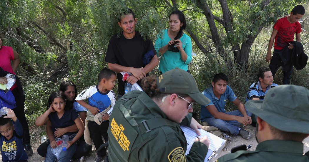 KidsImmigration's tweet photo. Conservative Religious Leaders Are Denouncing Trump Immigration Policies - NY Times https://t.co/btCmCedjbP #FamiliesBelongTogether #StopSeparatingFamilies #ChildrensWeek2018 https://t.co/kgFZBztlZ8