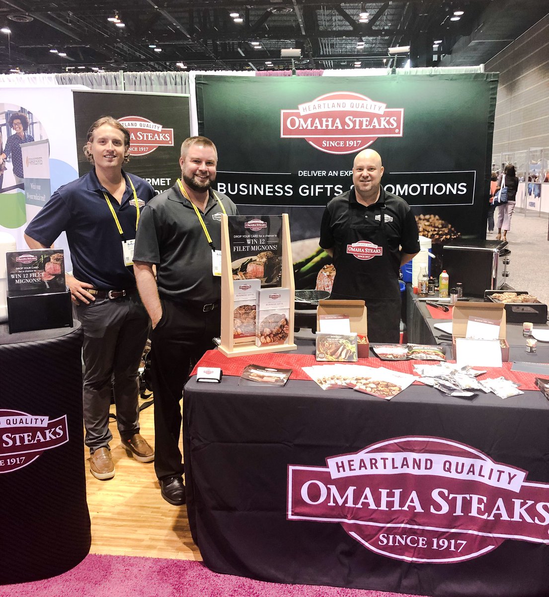 OmahaSteaks's tweet photo. We are so excited to be at #SHRM18! Be sure to come by and visit us at booth #2404... We have delicious samples for you to try &amp; a chance to win 12 filet mignons! 🙌🏼 #omahasteaks #OSB2B #shrm #shrm18 https://t.co/b3zEmZtyFG