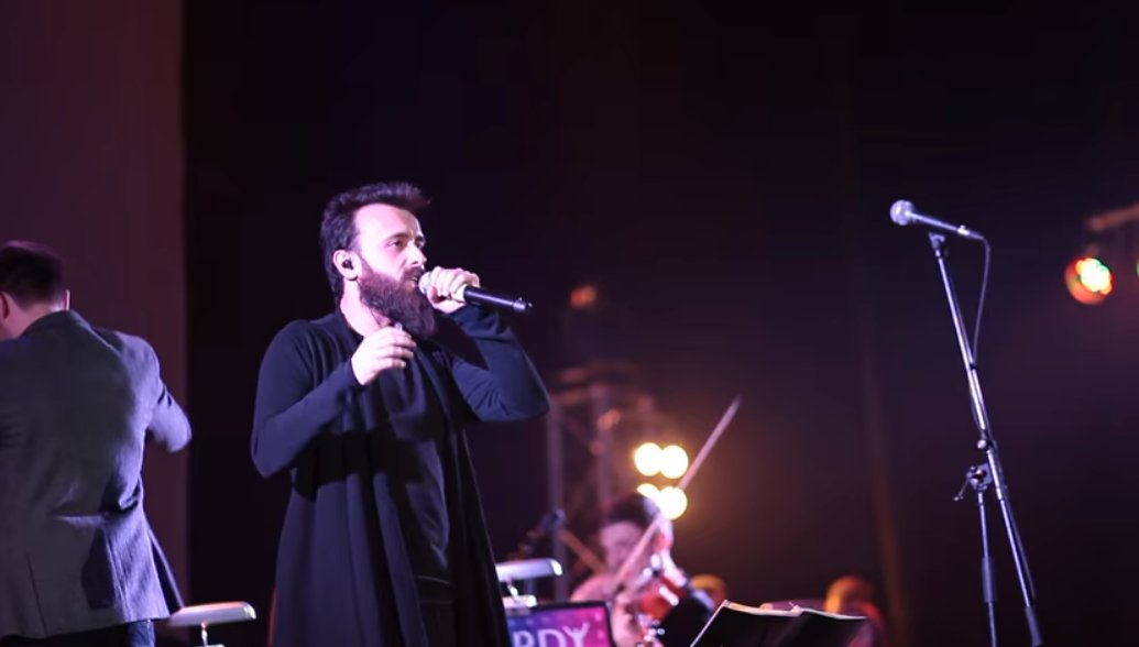 Performance with symphonic rock orchestra, Cover for <a href="/systemofadown/">System Of A Down</a> - Aerials watch it : youtu.be/9jFy-Ae2JTk