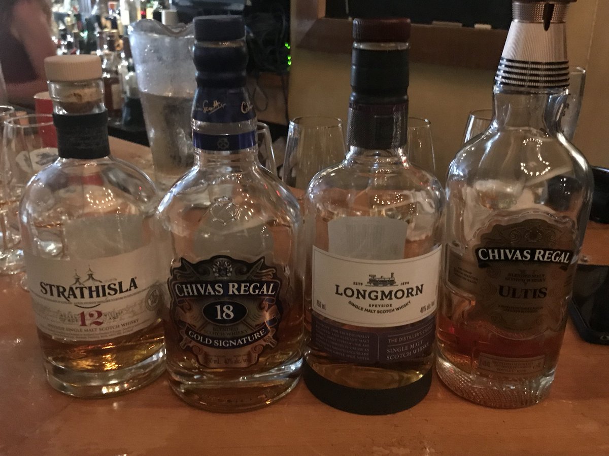 G2Whisky's tweet image. At the @CaledonianPub for their annual #FathersDay #whisky tasting with @frank_biskupek tonight it’s Strathisla 12yo @StrathislaVC Chivas Regal 18 @Chivas @ChivasRegalUS Longmorn The Distillers Choice #Longmorn and the Chivas Ultis #Toronto #Cheers