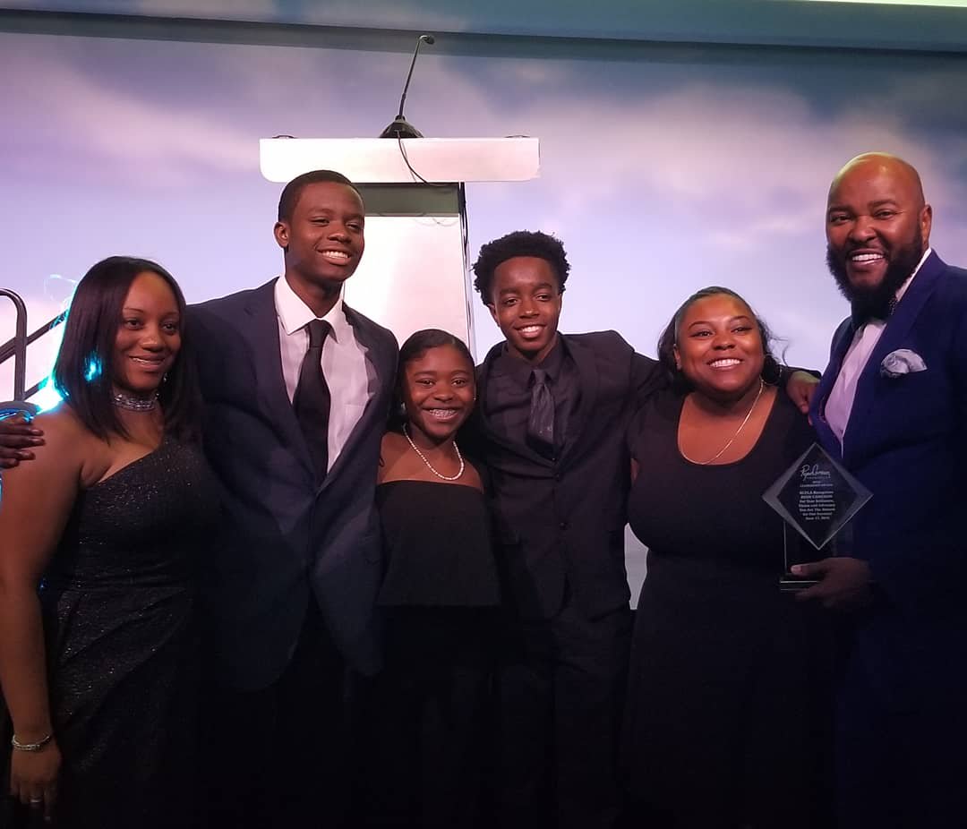RCFATL's tweet photo. Our #RCFLA students presented our founder @ryancameron with a special award for his dedication to their growth, success and education. #RCFFDD18 #RyanCameronFoundation #RCFLA https://t.co/9XX5rdB77H