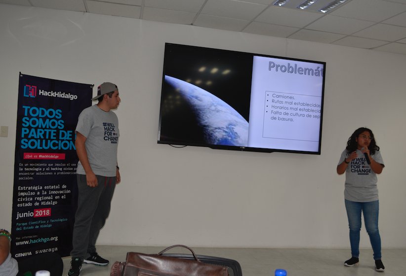 CITNOVA's tweet photo. Presentación de proyectos #HackathonHidalgo2018 #hackHidalgo2018 #Impulsando la #innovaciónCívica @AlonsoHuerta @gobiernohidalgo @omarfayad @Israelfelixs @LamanCarranza @PlaneacionHgo @hackHidalgo @CodeandoMexico @NodoHidalgo @Nucleo_CTI @renis_bob @LeonelPerez58 @IME_SRE https://t.co/0wiG77315G