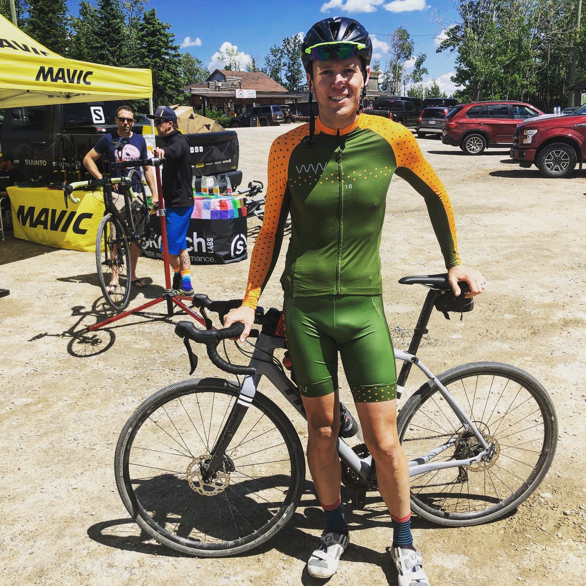 jeffrey_bradley's tweet photo. Ghost of the Gravel done and dusted. First ever gravel race and many lessons learned for next year. A beautiful 118km gravel ride through the eastern slopes of the Rockies. Challenging, remote and epic. 🤷♂️#teamwyn2018 #gravelgrinder #triathlon #ghostofthegravel #roadtokona https://t.co/sxTGUOtY9S