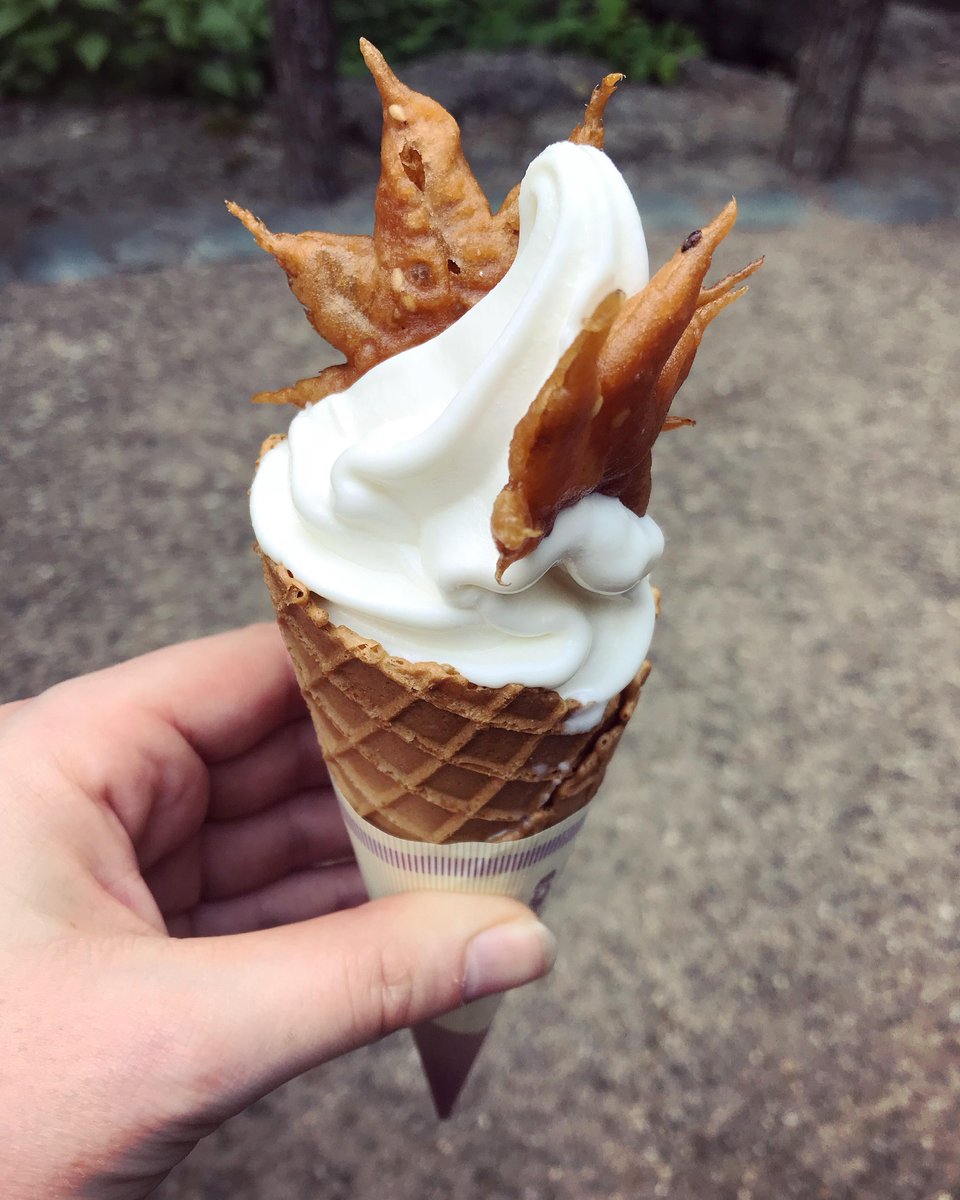 fried maple leaves with ice cream. #food #foodporn #yummy #pizza