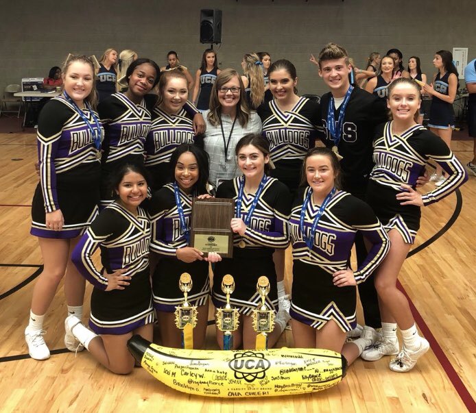 SHSVarsityCheer tweet media