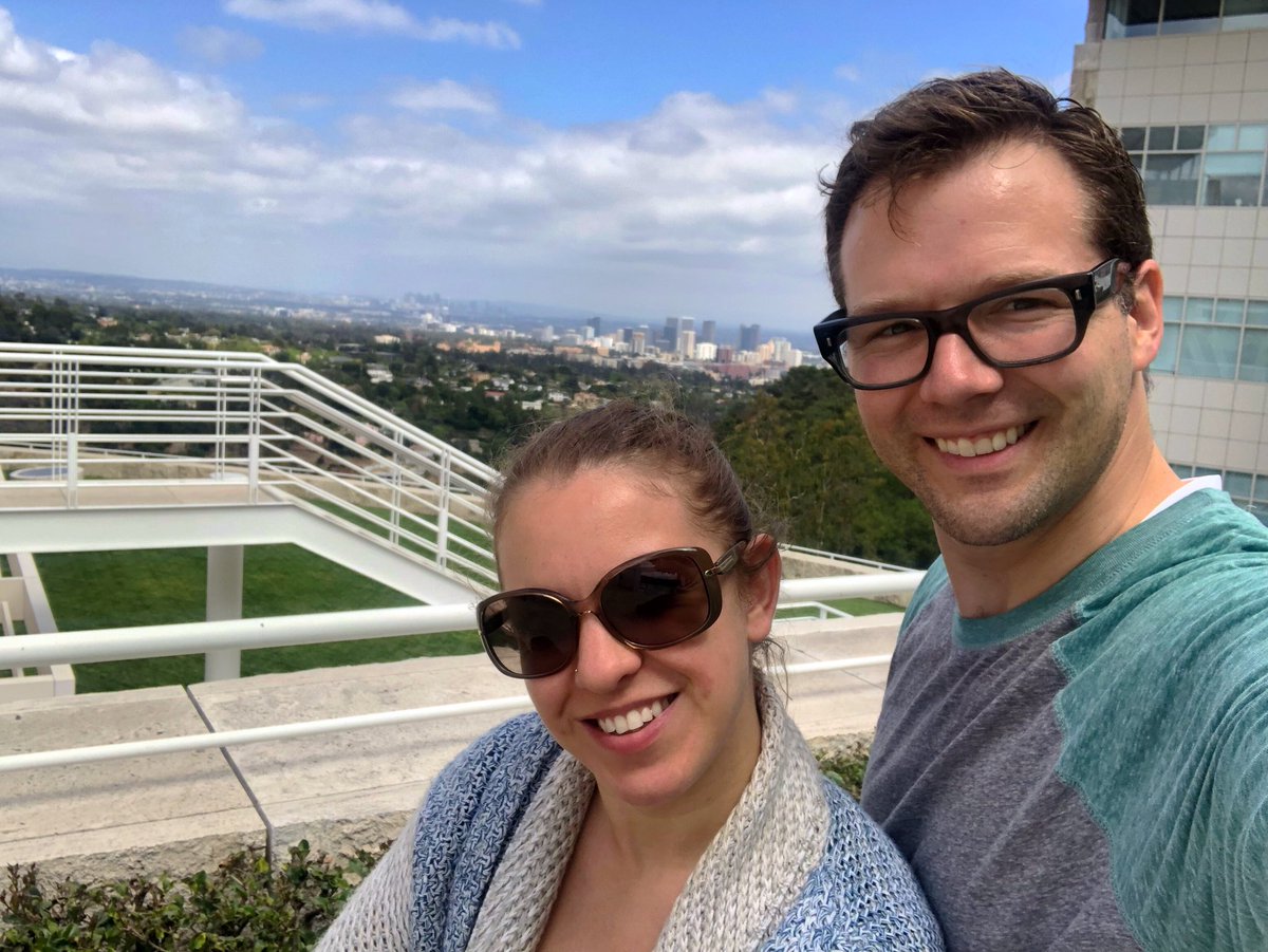 WatchTheBreaks's tweet photo. Youngest brother is TALLER THAN ME! & my wife is just as beautiful in parenthood as she was when we 1st met 20 years ago. Hope your #FathersDay was as happy and blessed as mine was! #MyDayInLA #GettyInspires https://t.co/TZdhMRdw0D