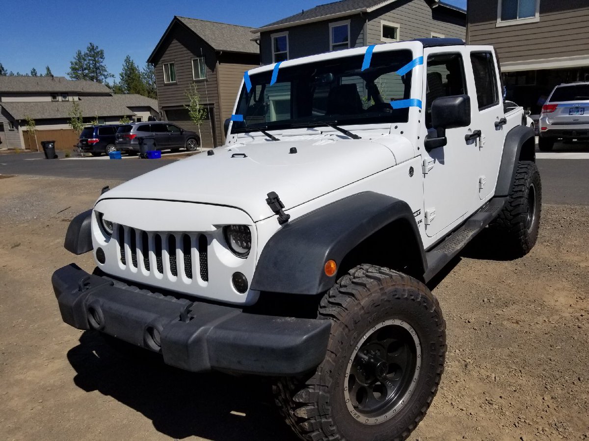 WindshieldsBend's tweet photo. Windshield replacement in Bend, Oregon 541-636-0965. https://t.co/fWxDohix58  #windshieldreplacement  #bendore https://t.co/G9qUotFk4C