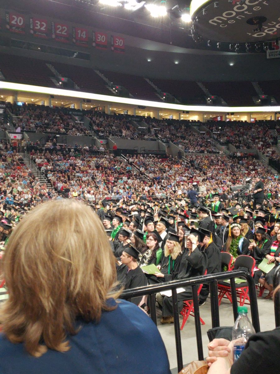 beanerita's tweet photo. Graduation Ceremonies are like Superbowl for Moms & we have #VIP seats this year π
#2018PDXGrad https://t.co/RPPcI2sDX0