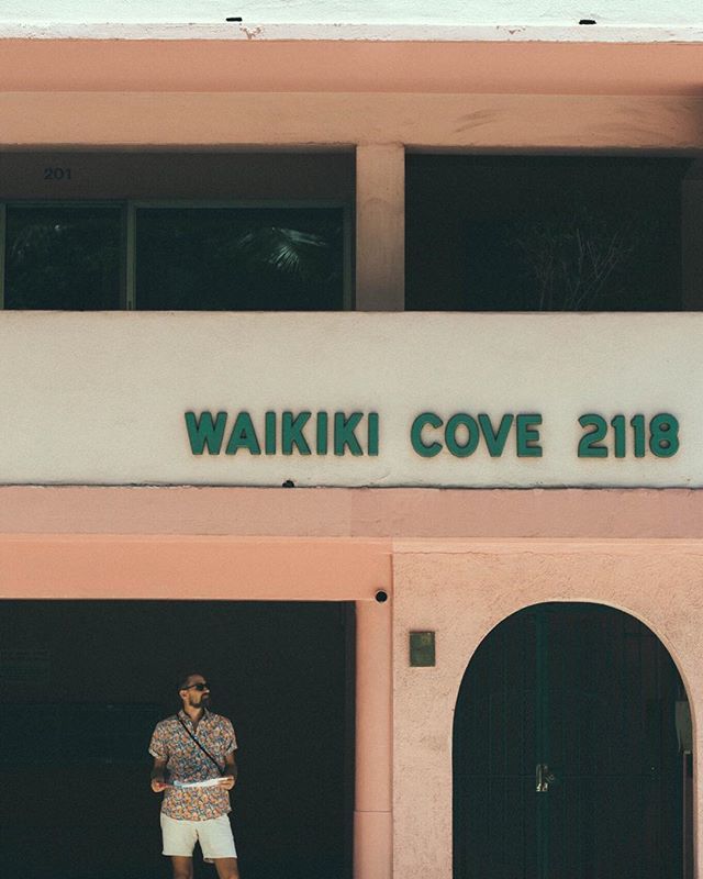 thesurfjack's tweet photo. for those who like to tread off the beaten path • there are still hidden pockets of mid-century waikiki to be found. grab one of our mid-century guides at the front desk and head out on an adventure.
curated by @docomomohi
#midmod | #waikiki | #midce… https://t.co/oLTzbCuE94 https://t.co/oRIi8ycR85
