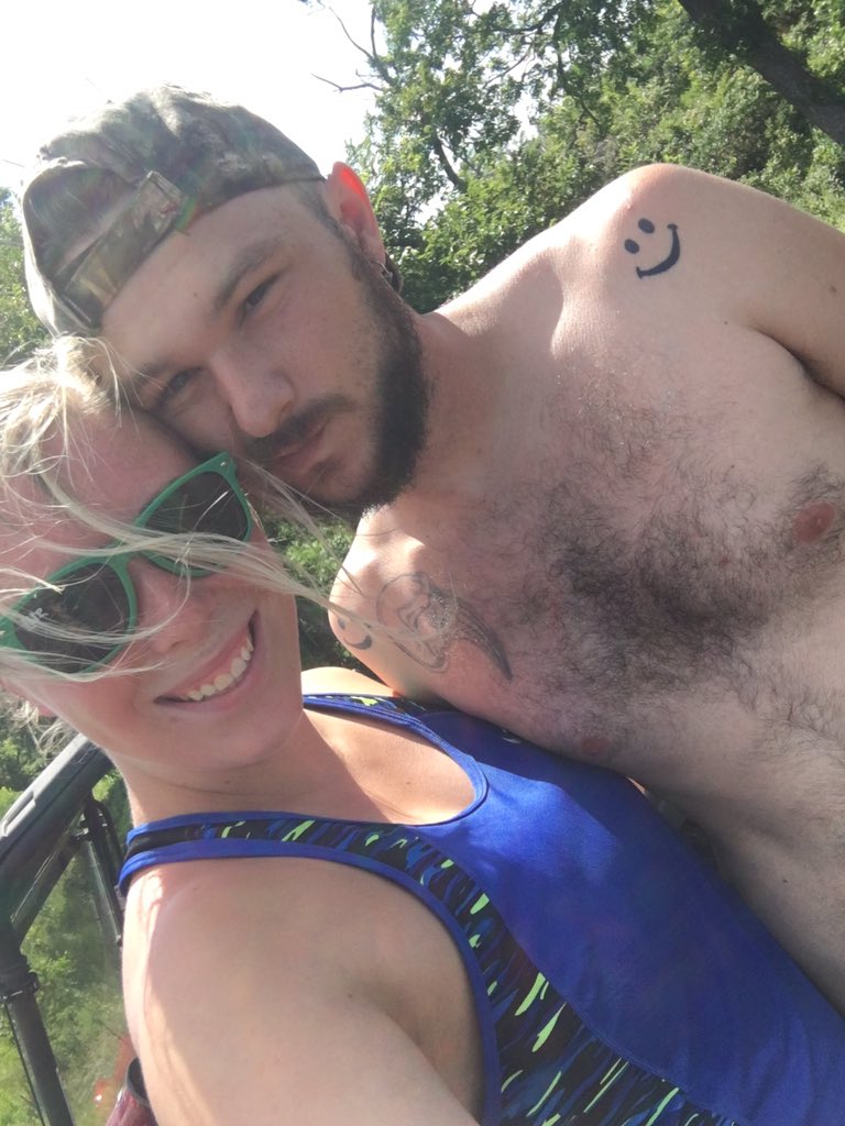 Reynae_21's tweet photo. Sundays are meant for pond swimming ❤️ https://t.co/fs9ReUmwJA