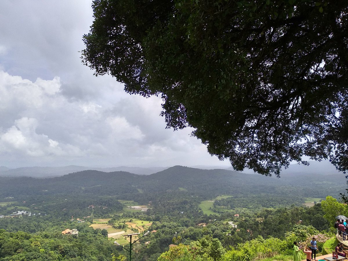 iDineshRS's tweet photo. Kodagu, one of best place.. If you go for view you will enjoy it..
#croog #madikeri
#travel #traveling #vacation #visiting #instatravel #instago #instagood #trip #holiday #reallife #travelling #tourist #instapassport #instatraveling #mytravelgram #travelgram #travelingram https://t.co/9Gm2RDtkuI
