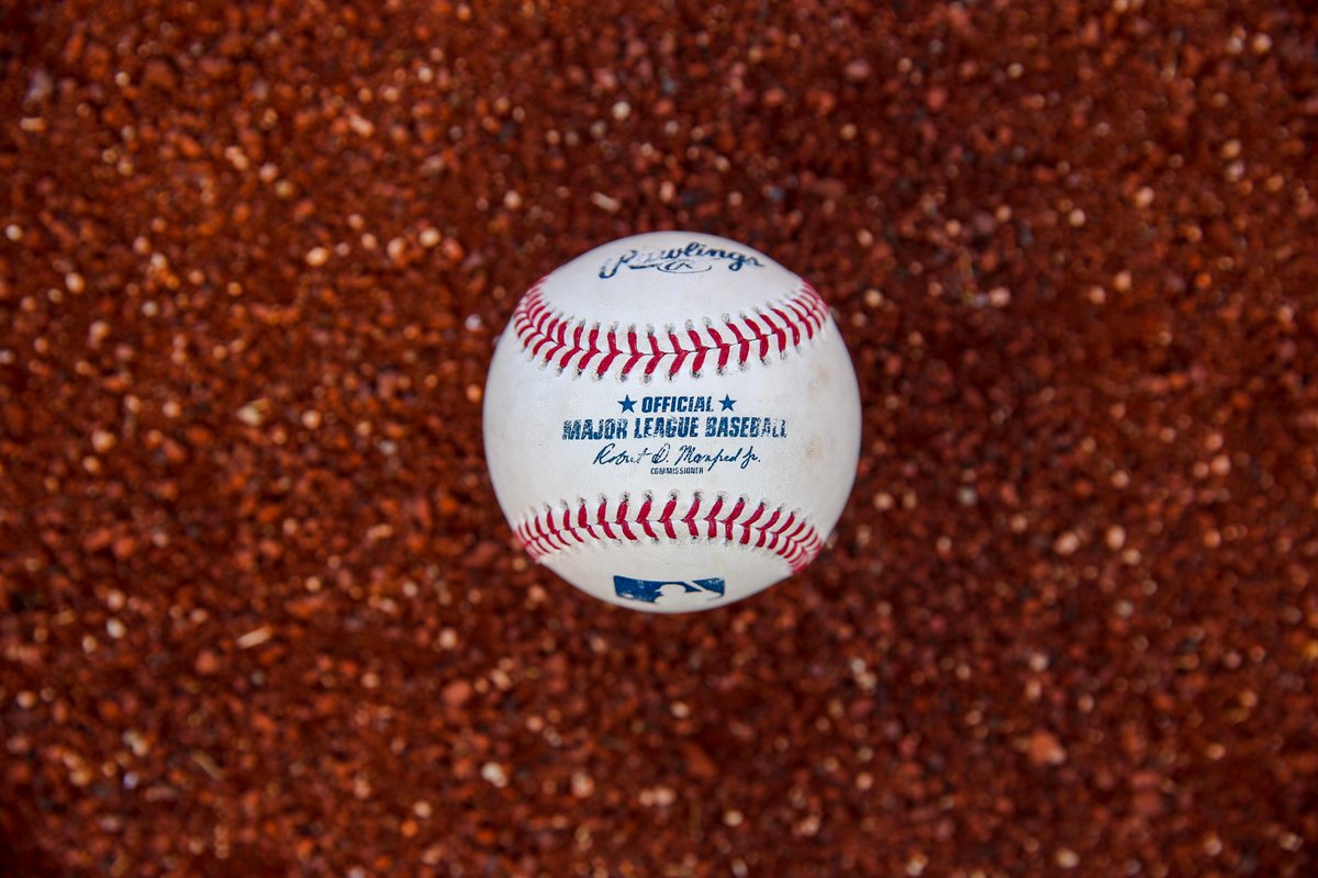 We hope your #FathersDay was a ball!   Now it's time for ⚾️ https://t.co/iywrFKEhva