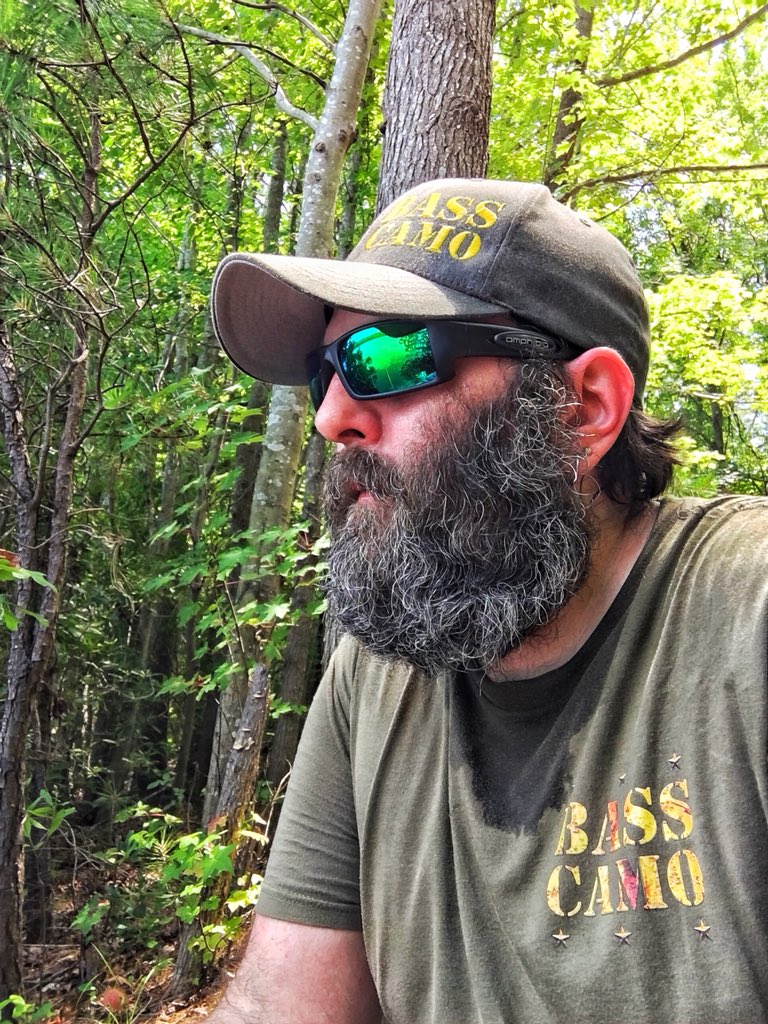 themadbasser's tweet image. Sure was a hot one today,broke in that new @BassCamo #TheVet shirt today . #basscamo #basscamonation #thataintfishslime #bassfishing