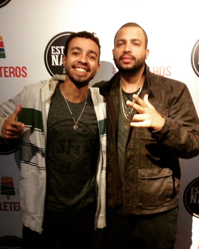 dantonpantoja's tweet photo. PROJOTA!!! Quarto show, terceira foto junto @Projota
#Projota #Rap #RapNacional #amadmol #hip-hop #amilenarartedemeteroloco #Foco #força #fé #3fs https://t.co/GadCAH2077