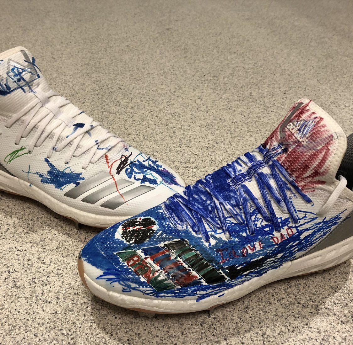 BushLeague101's tweet photo. Chase Utley’s custom Father’s Day cleats designed by his 2 sons https://t.co/iUVlVJDFdD