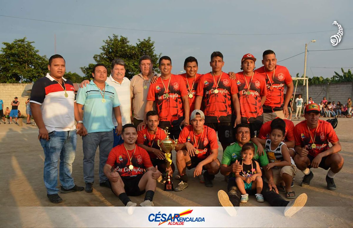 cesarencaladae's tweet photo. Como autoridad nos parece importante generar espacios de integración deportiva en todo el cantón Pasaje, dando incentivos a quienes llegan a instancias finales y a todos los equipos participantes, seguiremos apoyando la masificación deportiva #GestiónEfectiva #TorneoCésarEncalada https://t.co/ES2YYaNrJN