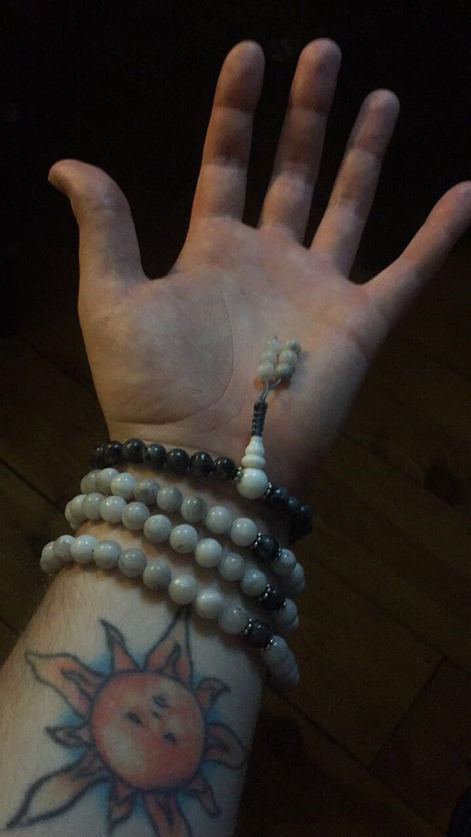 MilkManProphecy's tweet image. Huge ups to my good friend @calianah44 for making this incredible Mala for me with all of these incredible earth stones!!!