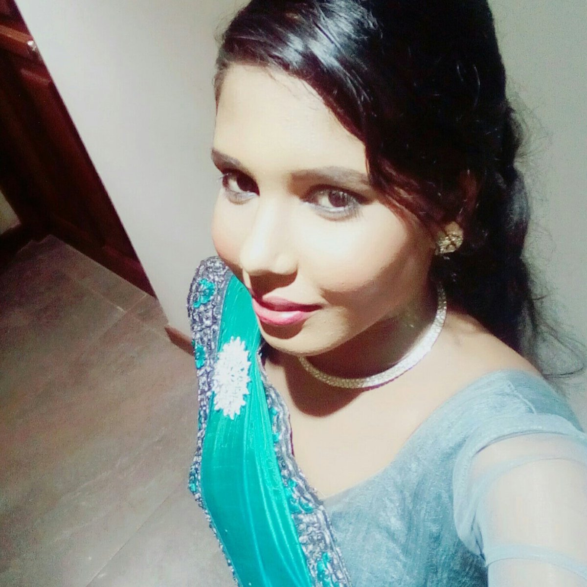 MaheemaKavindya's tweet photo. #NewProfilePic #Maheema #Maheema_Kavindya #마희마 #MK #mkprincess #mk_princess #princess https://t.co/VGdQo7ry31