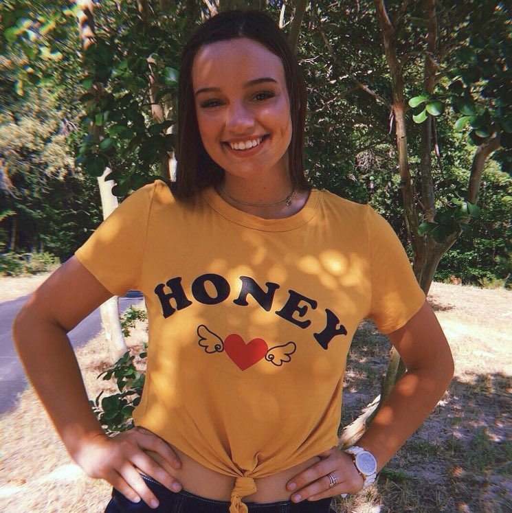 Erinmartin02's tweet photo. Happy in yellow💛🍯 https://t.co/C1au1Lrj8m