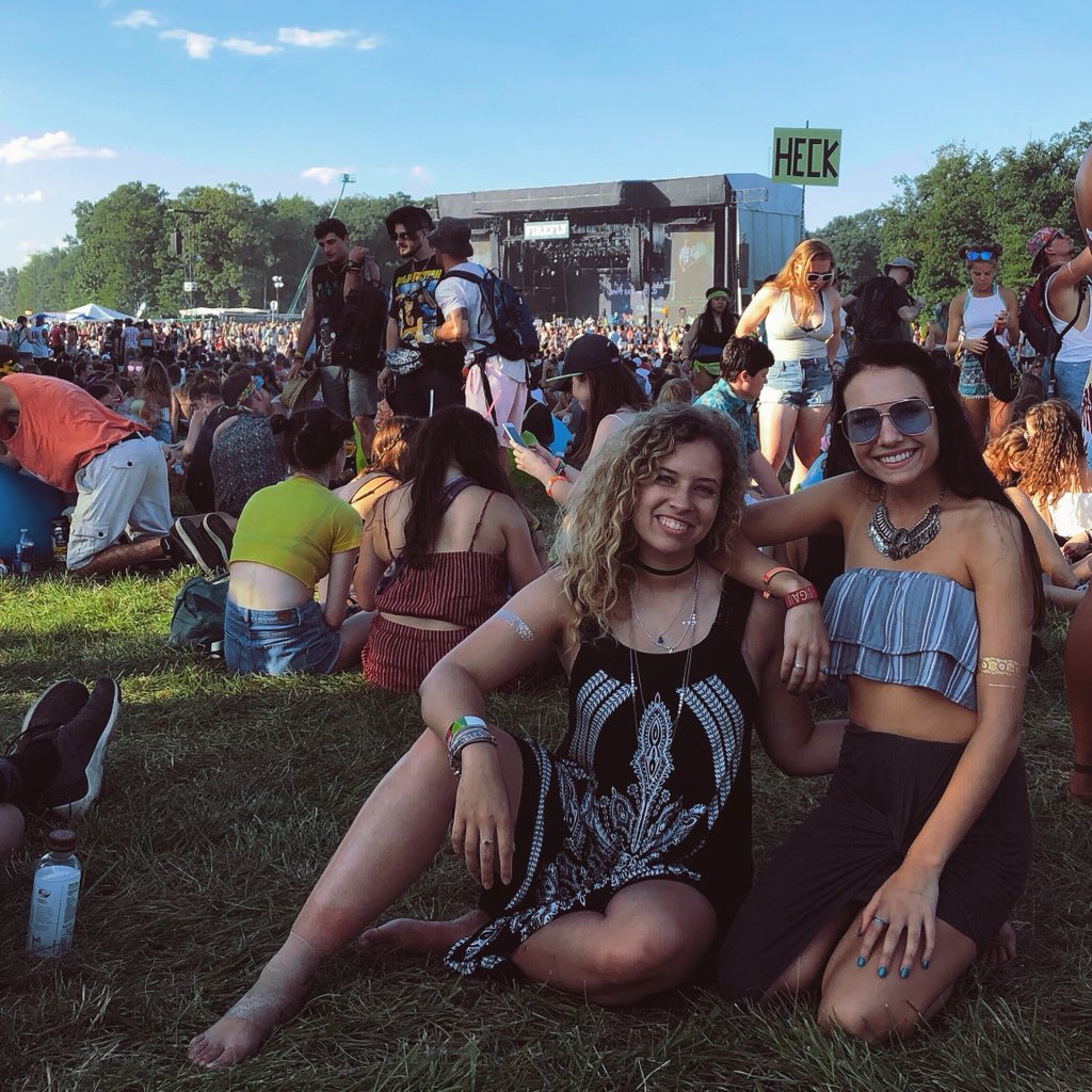 nickellllllllll's tweet image. #firefly2018