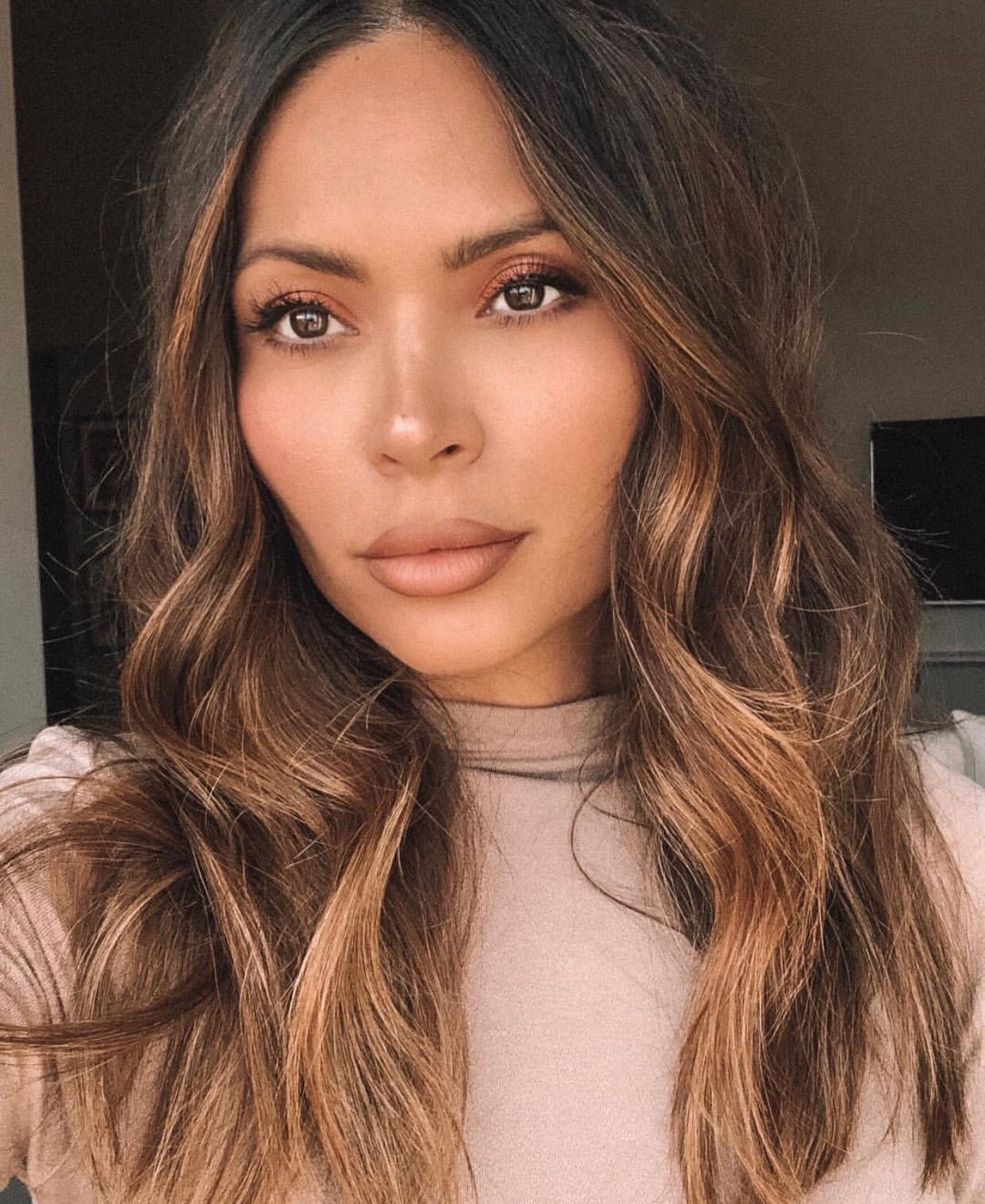 THE PERFECT NUDE lip combo🍂🤎  Gallery posted by Hannah Marie