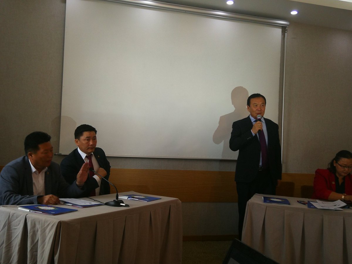 ilo_mongolia's tweet photo. #Mongolia is revising its labour law '1999. #ILO's tripartite #constituents had worked since 2012; now at the final stage of discussion @ParliamentMN. Today, with support of #ILO & #EU, #CMTU had a wrap-up discussion w/its member unions to formulate final comments to #Parliament https://t.co/gpeHZ3JD8j
