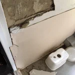 これは驚き!　地震で崩壊した壁の奥から出てきたものとは!？