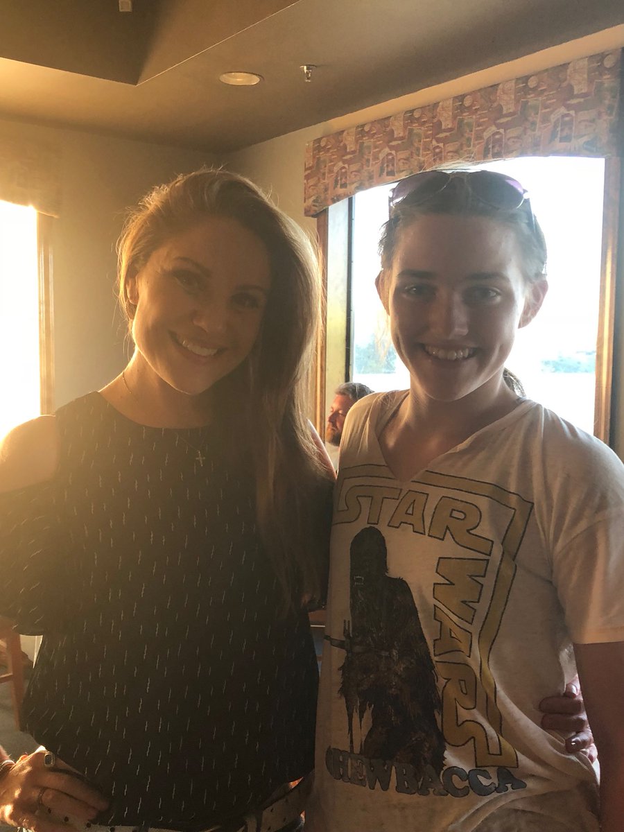 drgns13's tweet photo. @VirginiaWms my daughter was so excited to meet you Friday night.  She’s been on cloud 9 ever since.  Thanks for taking a picture with her. https://t.co/qNilED6DQm