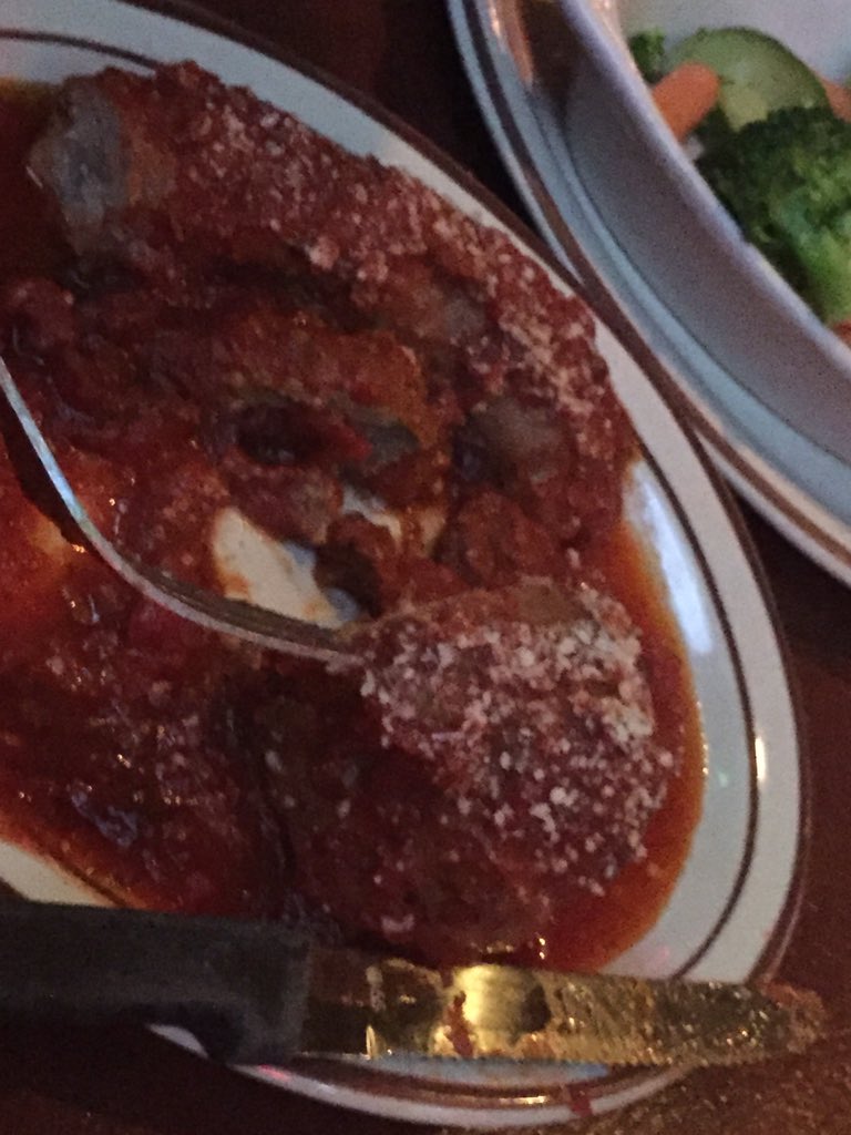 CoachStaab's tweet photo. After a great camp I celebrated this Fatherβs Day at our Title Sponsor @filippis with a great meal! Nothing better than football, family and great food! #USD #ToreroReload https://t.co/Cw95uhRbHr