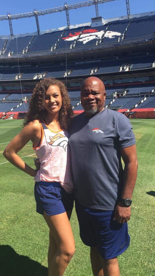 DBC_Emily's tweet photo. Football isn’t an easy sport to play but...
I definitely showed him how the game is played😈 

Happy Fathers Day 💙🧡😍 #DenverBroncos #DBCDads #milehighstadium https://t.co/zIRYeTBuYP
