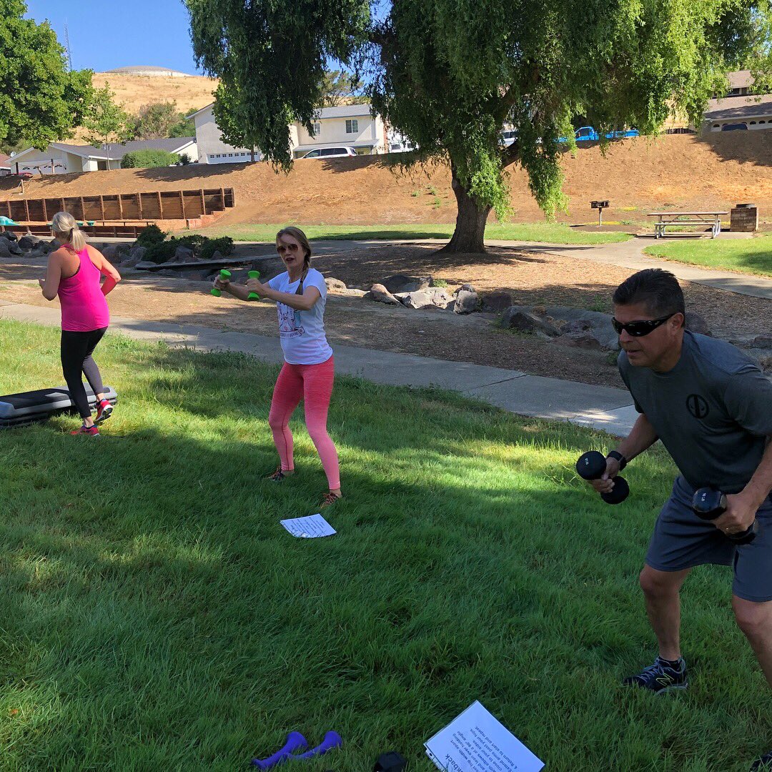 Nancy_SPF's tweet photo. #WorkHardPlayHard with #SoaringPhoenixFitness Saturday morning #BootCamp https://t.co/Jrp32mSyTY