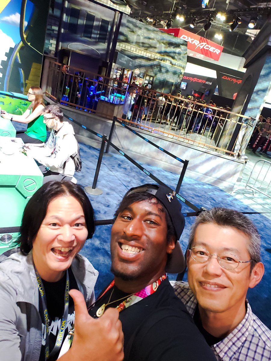 ThaFort_21XX's tweet photo. So nervous meeting #MegaMan11
Producers Koji Oda and Kazuhiro Tsuchiya!! @RobMan_World @Protodude @GrandCookieI @Reploid_21XX @ROCKMAN_UNITY @Rock_Miyabi
#E32018 #E3 #MegaMan30th #MegaMan #Capcom #NitendoSwitch #Nintendo #Switch #Nerd https://t.co/VlzBPPznzr https://t.co/jfVaICSuYs