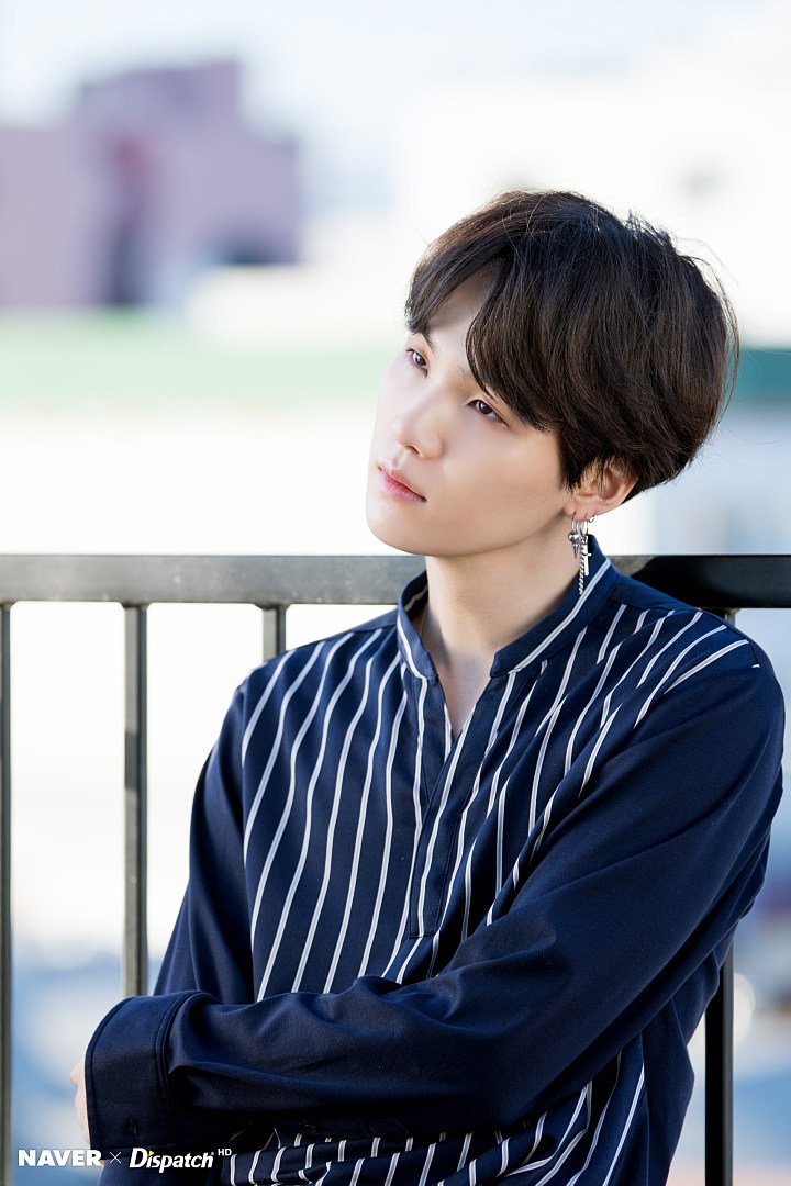 BTSVenezuela_'s tweet photo. @BTS_twt @BTS_twt x Dispatch para celebrar los 5 años de BTS.
Distrito de Arte en LA.
#SUGA (1/4)
➡https://t.co/b3mBsL8jVZ
#5theFlowerPathWithBTS https://t.co/TEXdun0JLJ
