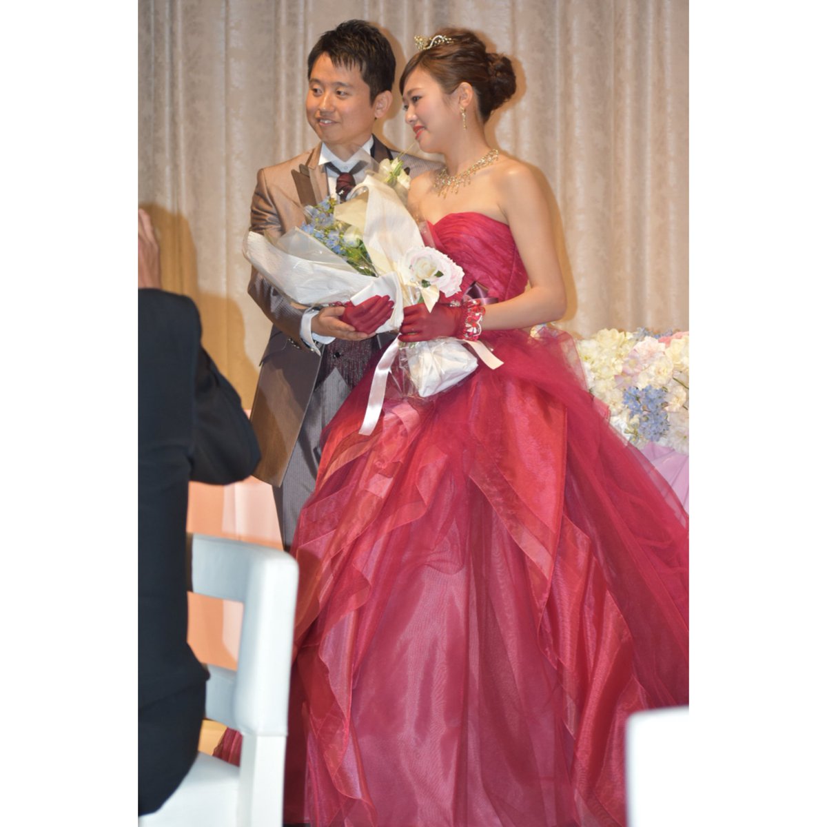 _mmm89_'s tweet photo. 昨日はまなの結婚式👰🏻❤️🤵🏻

🕊ご結婚おめでとうございます🕊

ドレス似合ってるし綺麗だし動画とかいろんなことで泣けて、招待してくれてほんとにありがとう😭
たくさんの素敵な瞬間をカメラに収めることができて、ほんとに嬉しいです🙌🏻

阿部ちゃんナイスキャッチでした😌💐

@manakatsu1708 https://t.co/1227RbIdhO