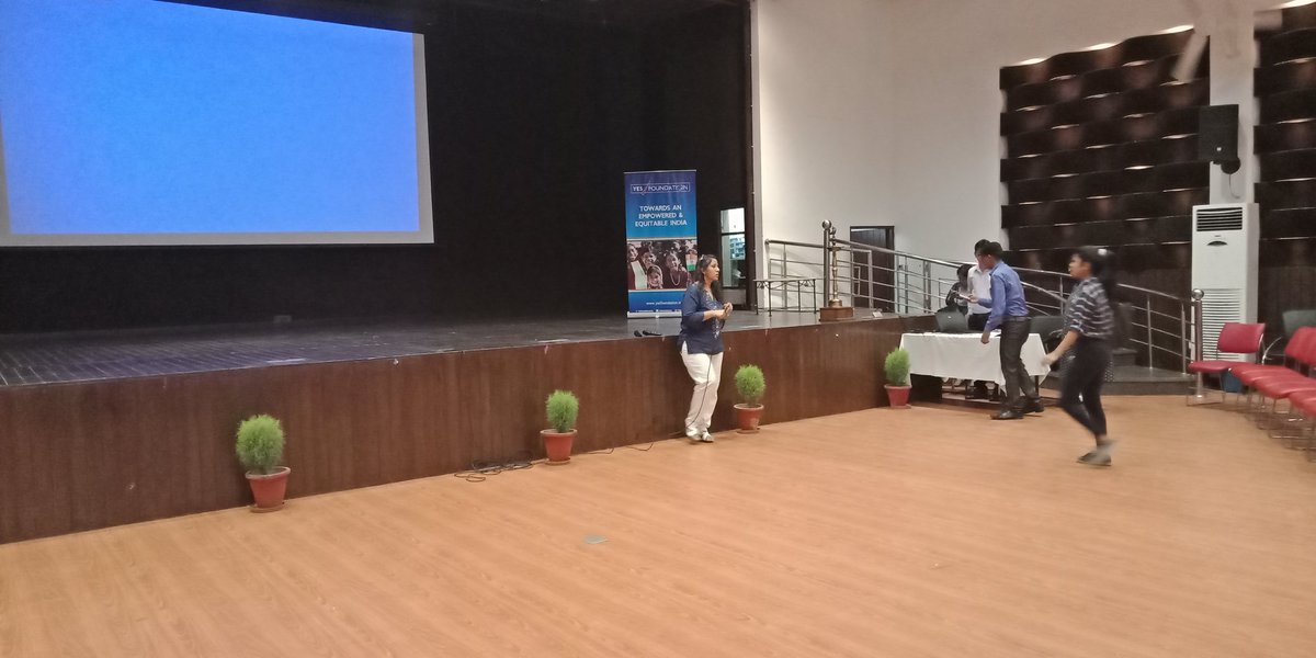 vishweshsingh5's tweet photo. First Mentorship training workshop ...Whats gonna happen?? Super excited..@PreranaLanga @YESFoundationIN @yesiamthechange
#YESFellow
#YESiamtheCHANGE
#YESFellows https://t.co/opAWNUJ662