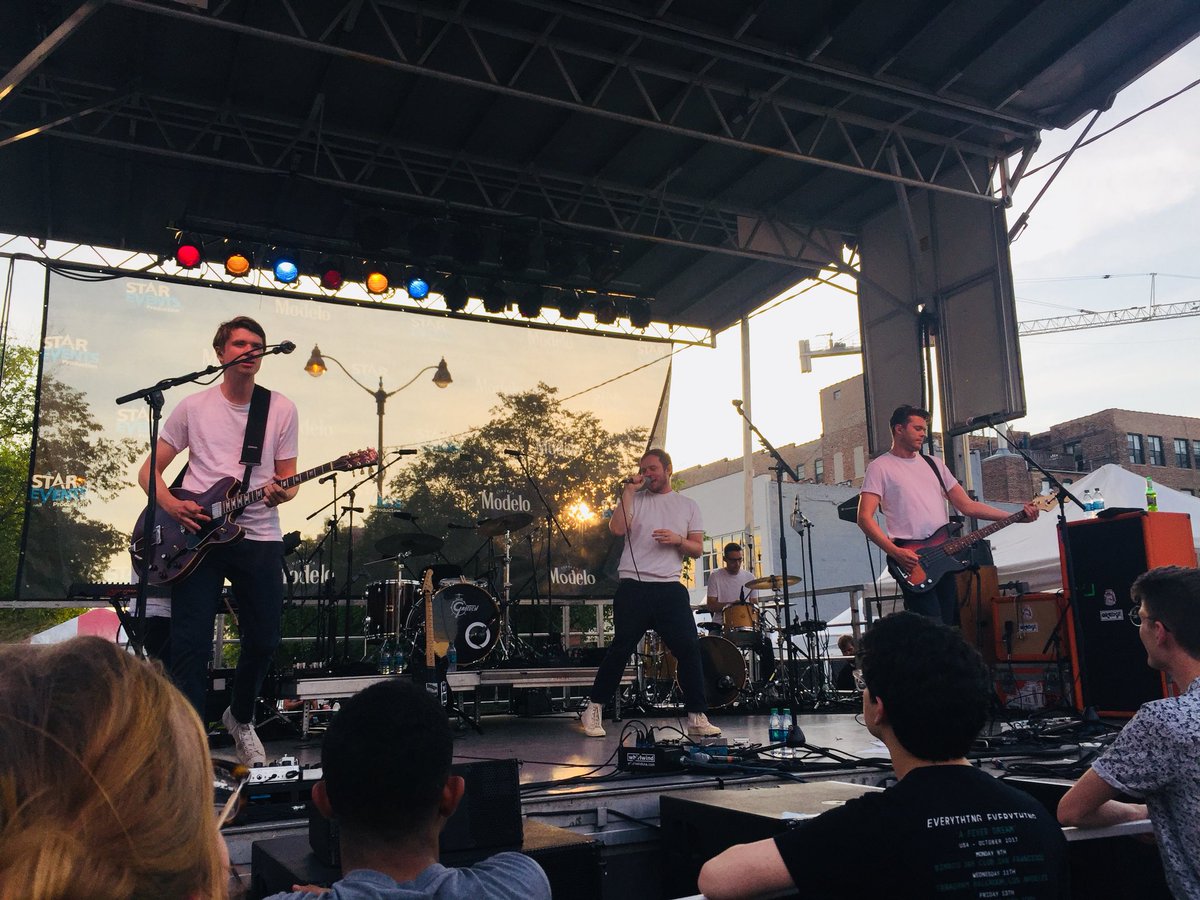 EJ_Jacobs's tweet image. Manchester’s Everything Everything (@E_E_ ) live in Chicago’s West Loop. Big hooks and intricate musicianship. An absolute pleasure to watch @tasterandolph: