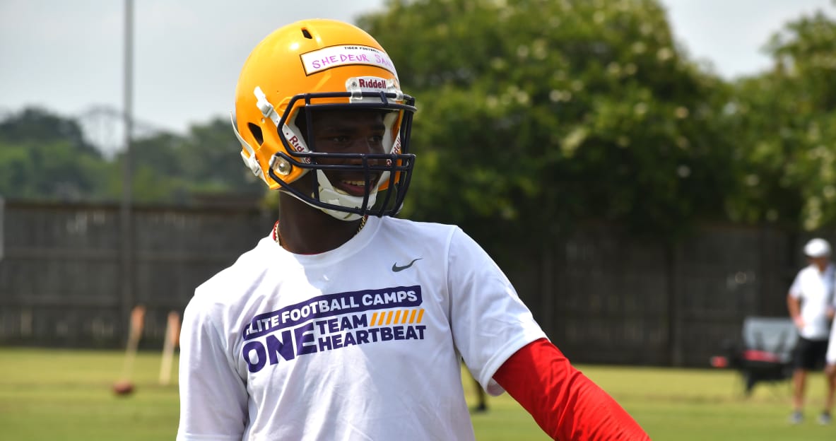 SECCountryLSU's tweet photo. LSU offers QB Shedeur Sanders, son of Deion Sanders #GeauxTigers https://t.co/A9D1AKGWss https://t.co/oBttwyihql